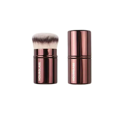 Hourglass Retractable Kabuki Brush – Taşınabilir Kabuki Makyaj Fırçası