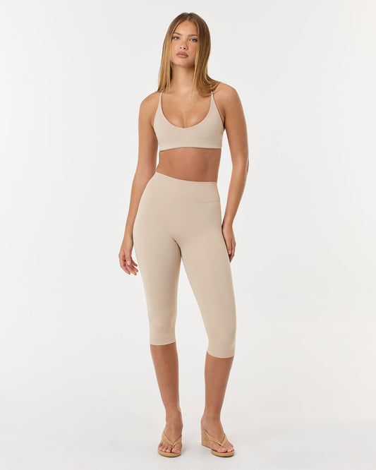CSB Form Invisible Scrunch Capri Leggings | Fawn