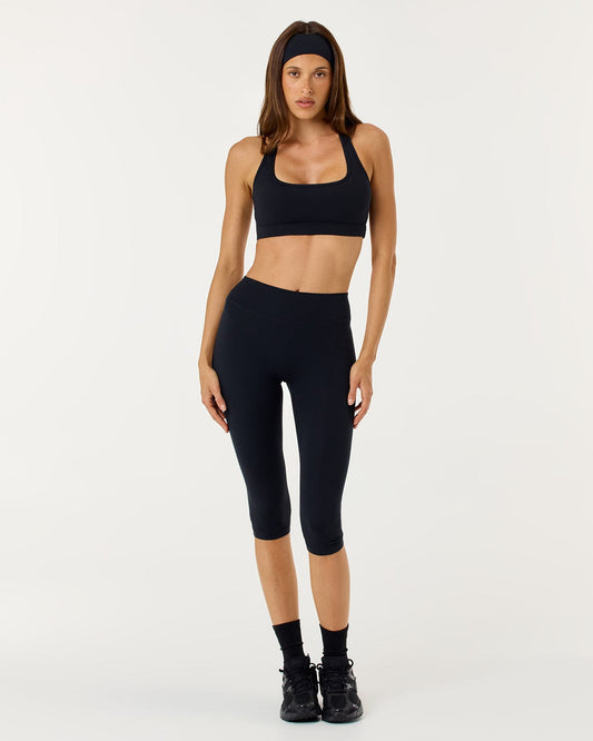CSB Form Invisible Scrunch Capri Leggings | Black