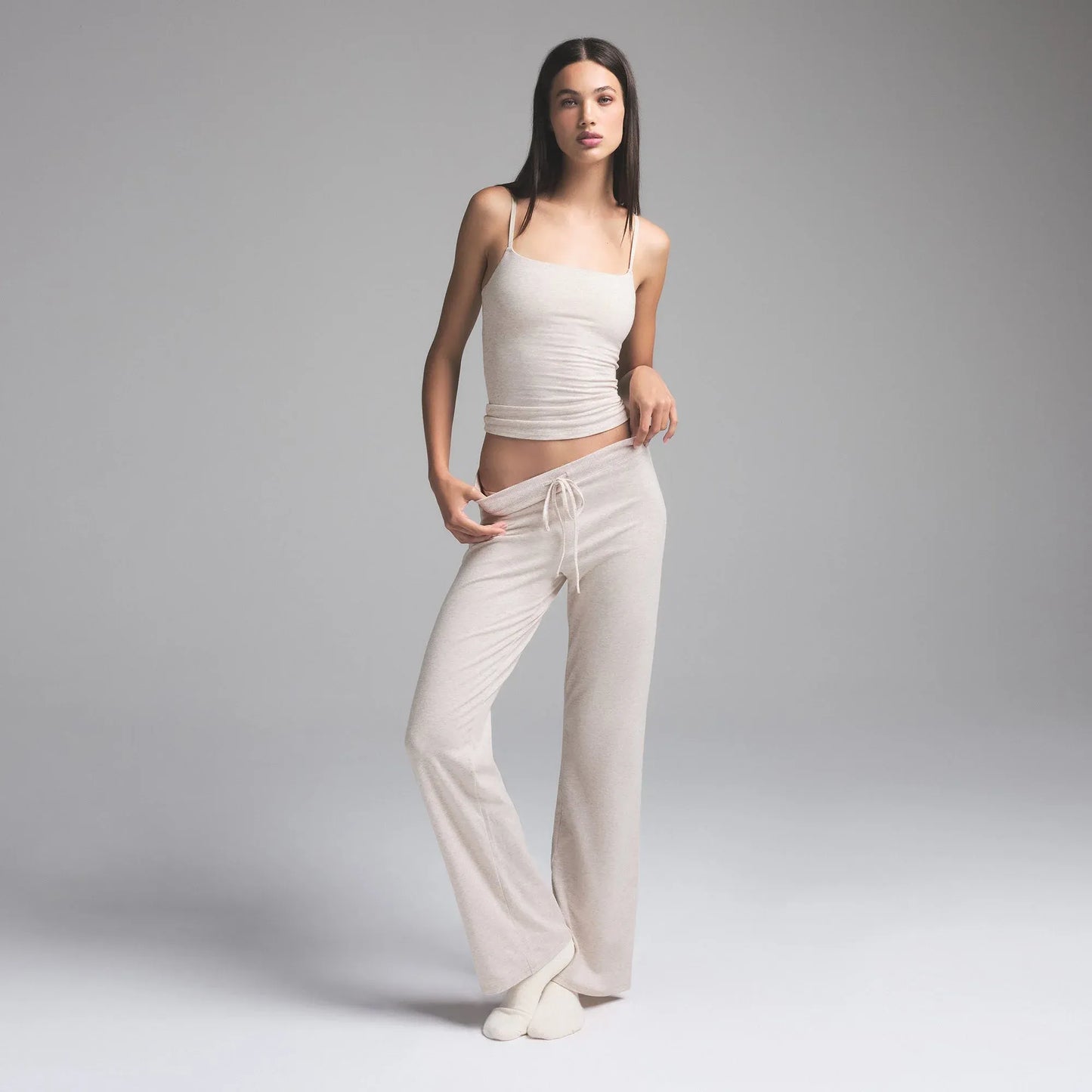 AP-PNT-1384-HOA-CD-SKIMS-LOUNGEWEAR_0006_FR.webp