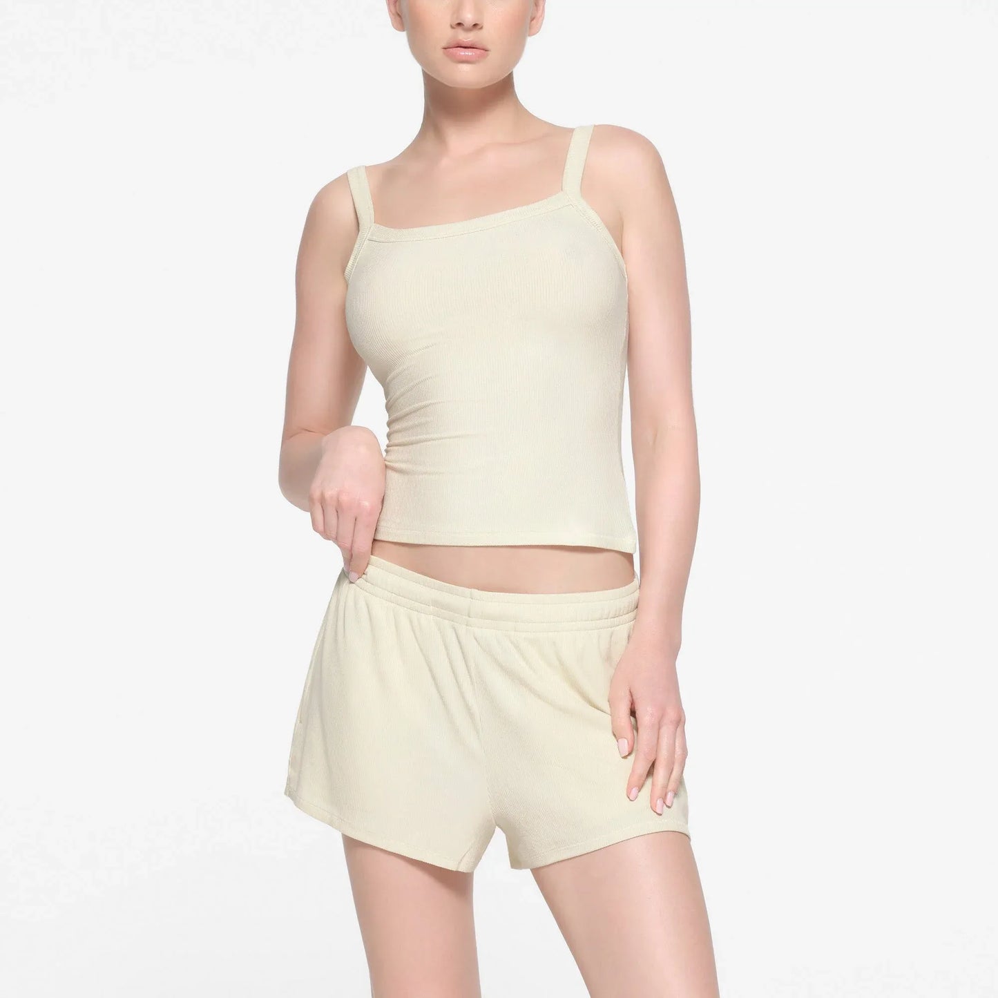 BO-SHO-5550W-BON-NB-SKIMS-LOUNGEWEAR_0005-FR.webp
