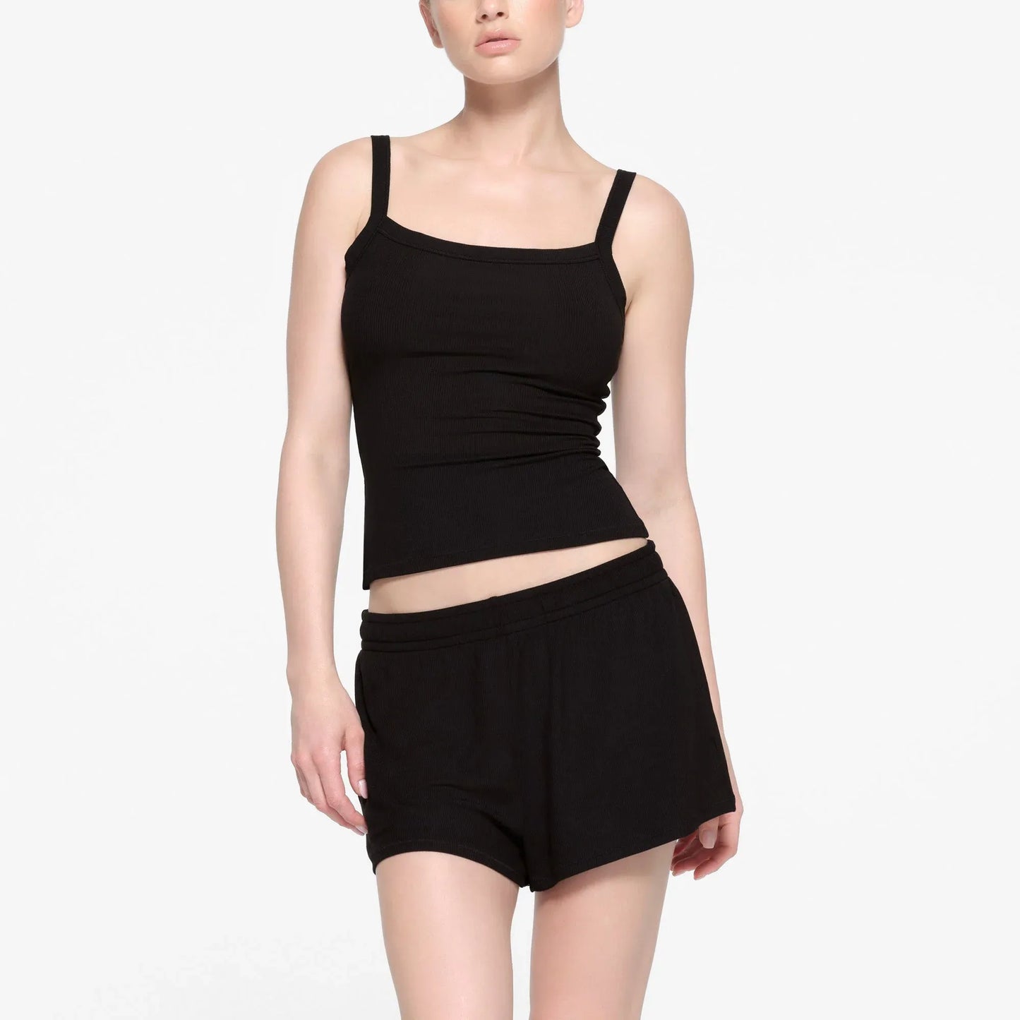 BO-SHO-5550W-ONX-NB-SKIMS-LOUNGEWEAR_0007-FR.webp