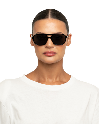 Elle - Black Sunglasses