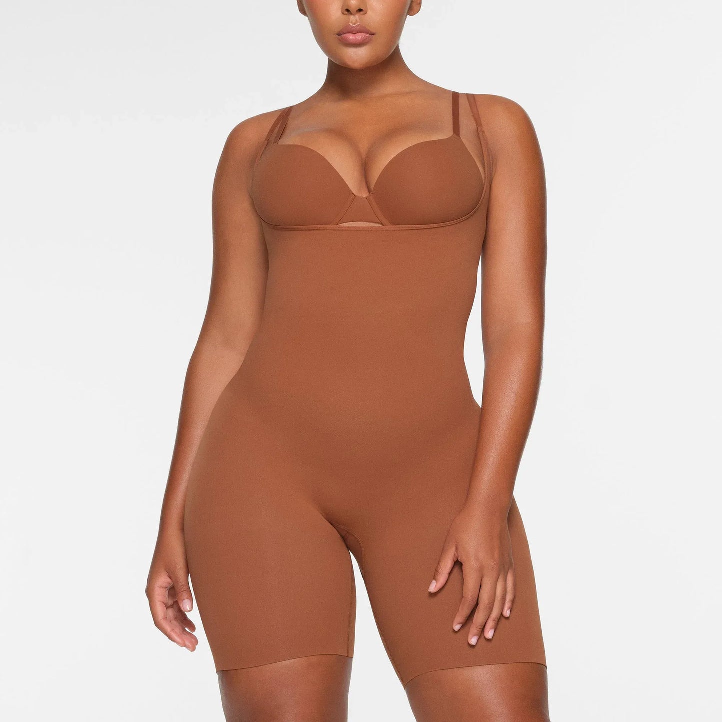 SH-BDY-2168-BRZ-VA-SKIMS-SHAPEWEAR_0025_FR.webp