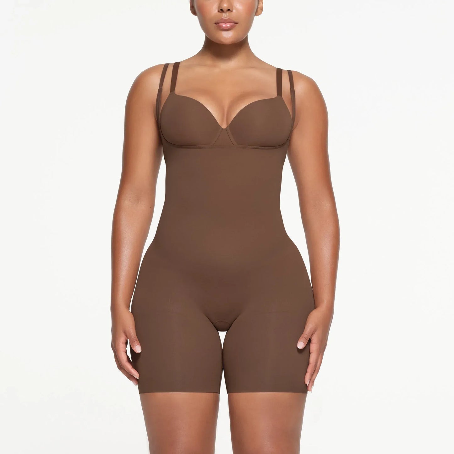 SH-BDY-2168-JSP-QA-SKIMS-SHAPEWEAR_0002-FR.webp