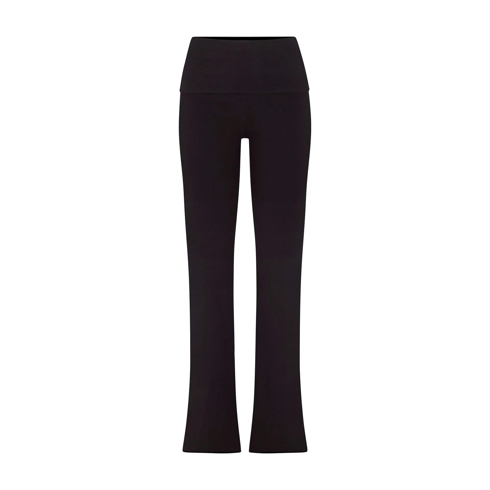 SKIMS-LOUNGEWEAR-AP-PNT-0715-SOT_741d7a7c-9c8c-4ace-a29a-ee21f7c3cdff (1).webp