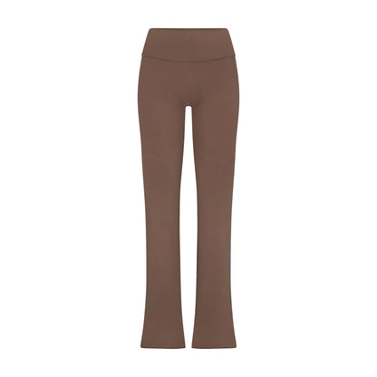SKIMS-LOUNGEWEAR-AP-PNT-TRF (1).webp