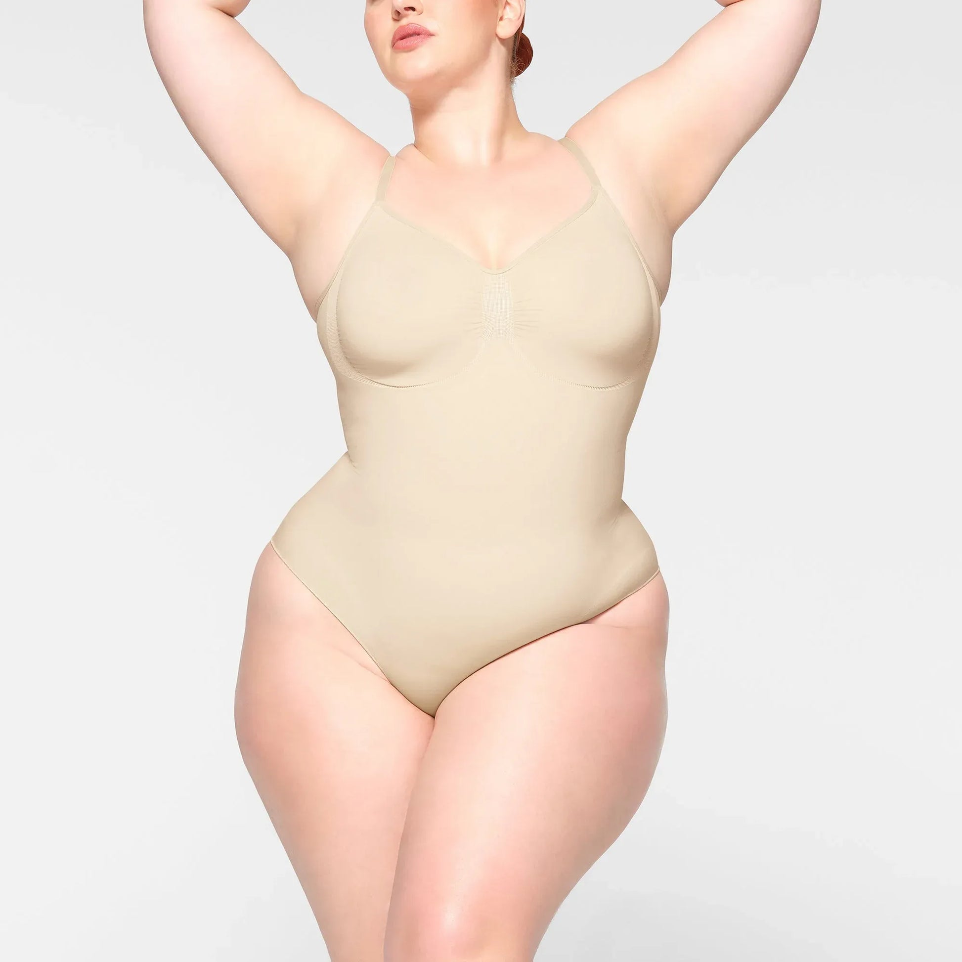 SKIMS-SHAPEWEAR-BD-BRF-3370-ID-SND_0004_FR_932cacd4-9382-4613-b65d-c8a5ea28a745.webp