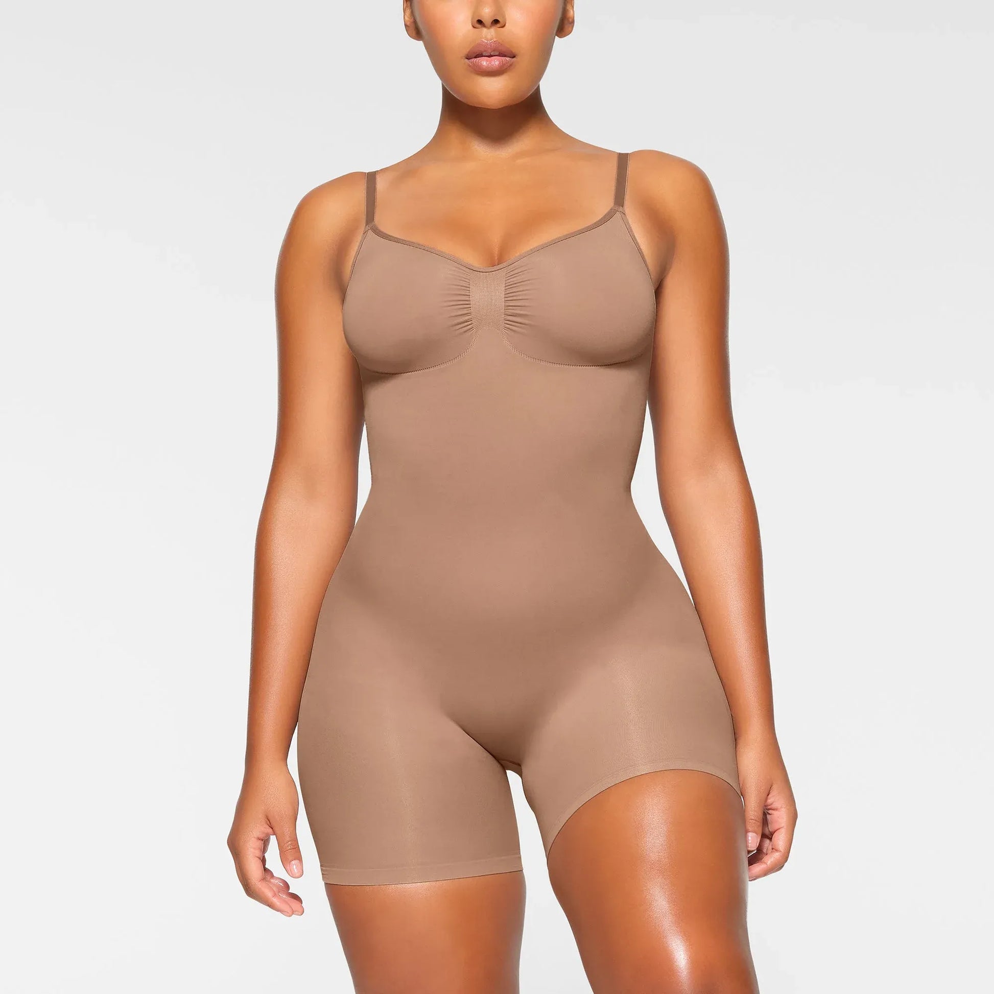 SKIMS-SHAPEWEAR-BD-MDT-3372-IA-SIE_0002_FR.webp