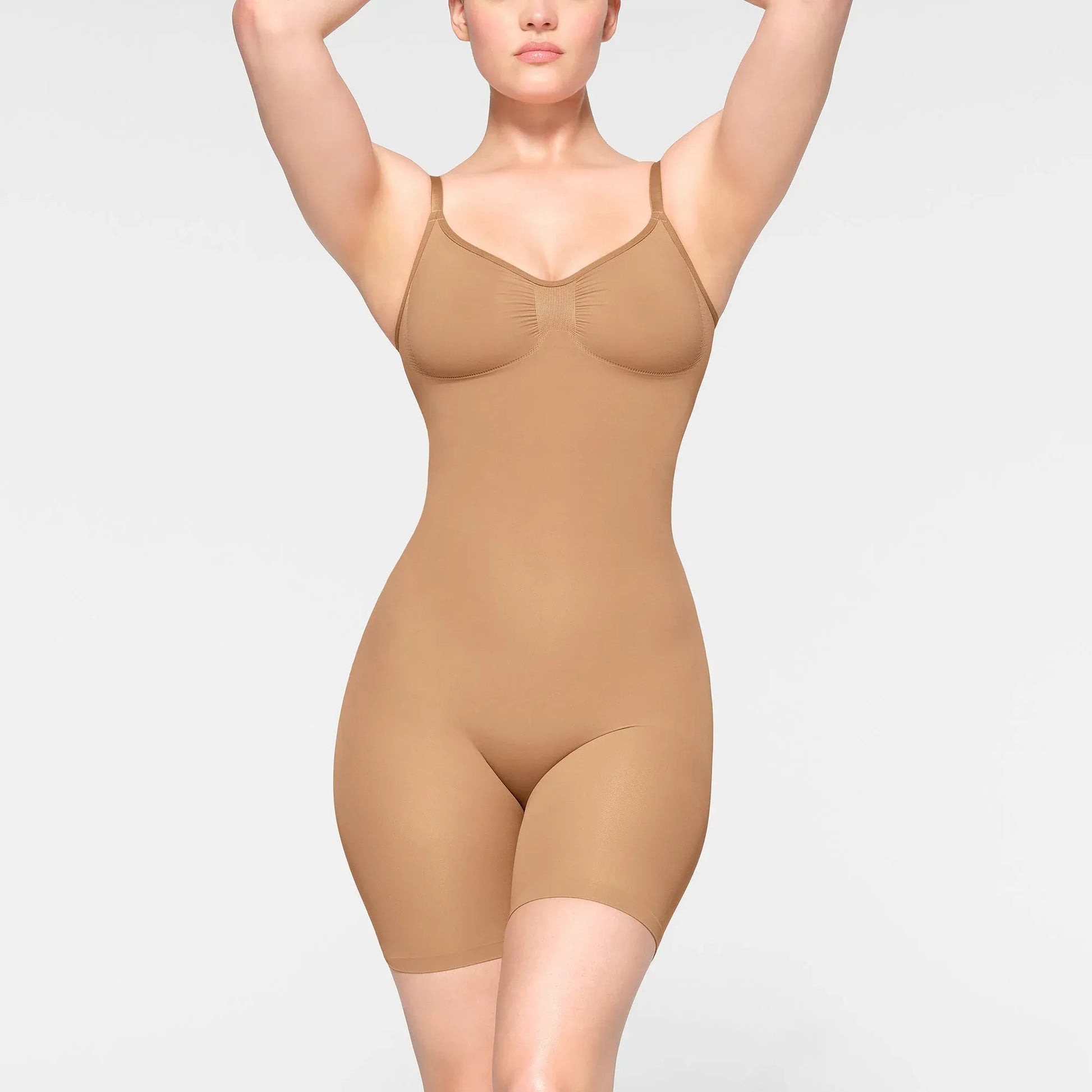 SKIMS-SHAPEWEAR-BD-MDT-3372-IE-OCH_0005_FR_a17f7c15-be17-47c7-9b8c-66f4aea875a9.webp