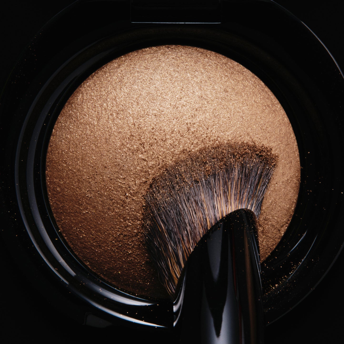The Double-Ended Eyeshadow Brush