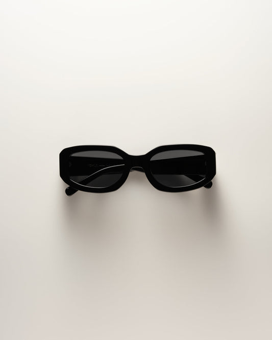 VEHLA Indi - Black/Smoke