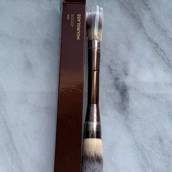 Hourglass Veil™ Powder Brush – Veil™ Pudra Fırçası